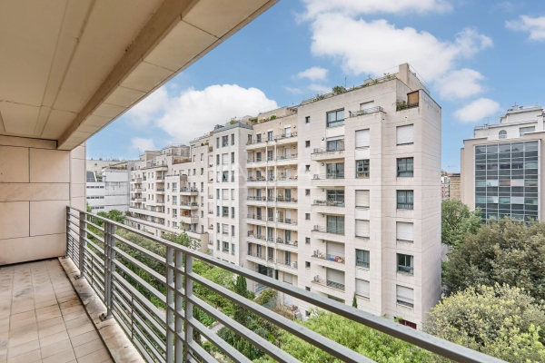 Luxury Apartment for sale in Paris 15Ème, 1 050 000 €, Photo 1