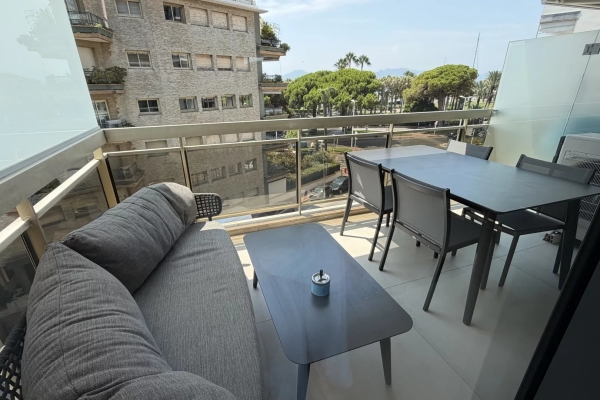 Luxury Apartment for sale in Cannes, 895 700 €, Photo 2
