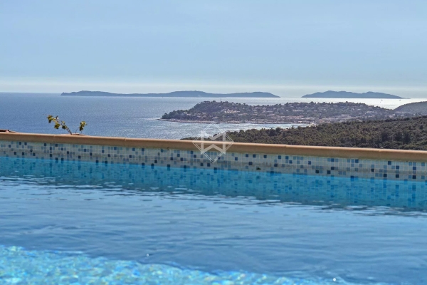 Luxury House for sale in La Croix-Valmer, 2 395 000 €, Photo 1