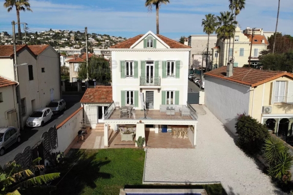 Luxury House for sale in Le Golfe Juan, 839 000 €, Photo 2
