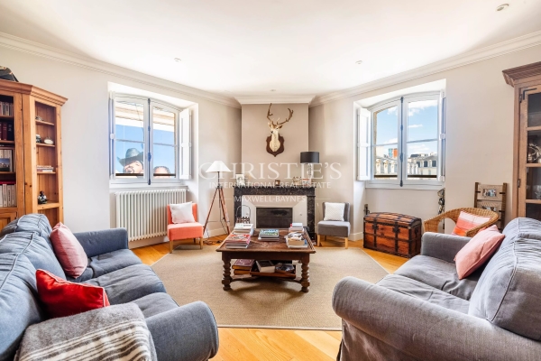 Luxury Apartment for sale in Bordeaux, 840 000 €, Photo 2