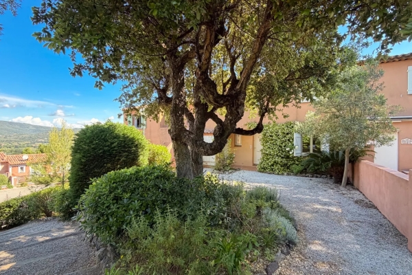 Luxury Apartment for sale in Cogolin, 485 000 €, Photo 3
