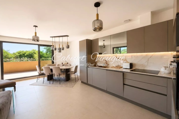 Luxury Apartment for sale in Grimaud, 1 080 000 €, Photo 4