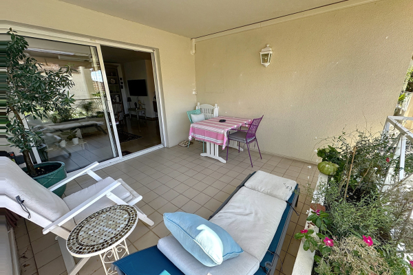 Luxury Apartment for sale in Cannes, 812 000 €, Photo 5