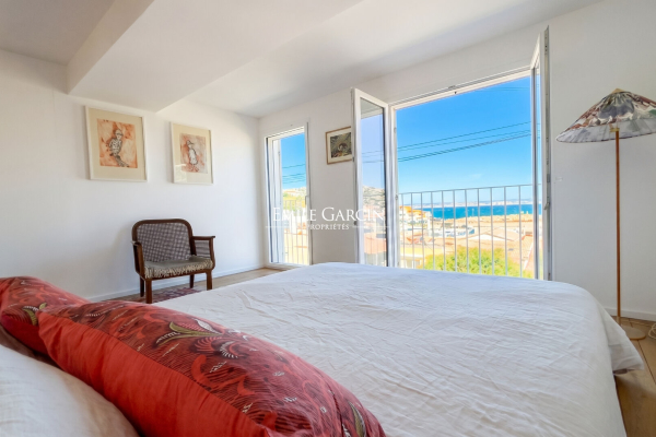 Maison de luxe à vendre à Les Goudes, 990 000 €, Photo 7