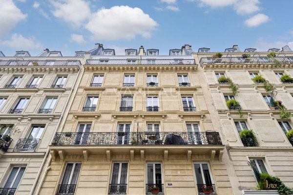 Luxury Apartment for sale in Paris 9Ème, 450 000 €, Photo 1