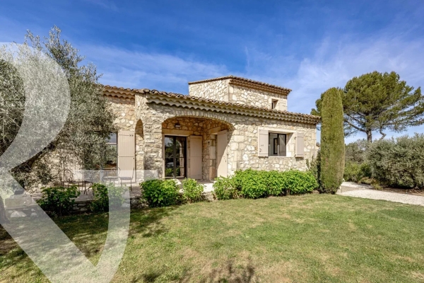Maison de luxe à vendre à Eygalières, 1 960 000 €, Photo 1