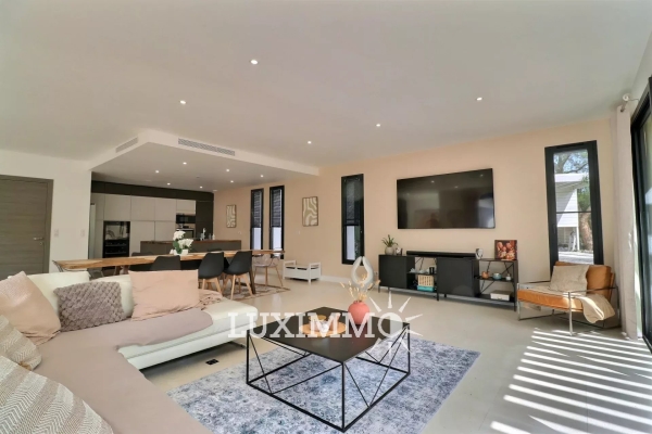 Luxury House for sale in Mougins, 1 890 000 €, Photo 4