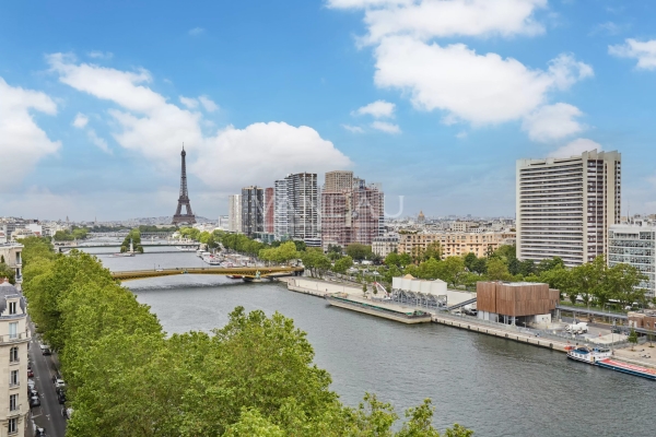 Appartement de luxe à louer à Paris 16ème, 3 950 €, Photo 1
