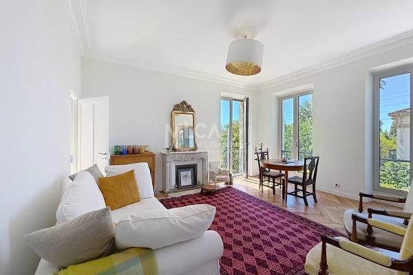 Luxury Apartment for sale in Nice, 950 000 €, Photo 1