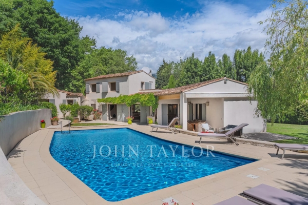 Maison de luxe à vendre à Châteauneuf-Grasse, 1 890 000 €, Photo 2