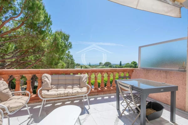 Appartement de luxe à vendre à Villeneuve-Loubet, 445 000 €, Photo 1