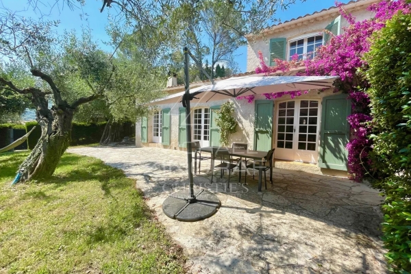 Maison de luxe à vendre à Tourrettes-sur-Loup, 1 035 000 €, Photo 3