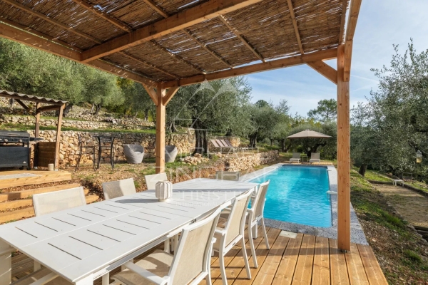 Maison de luxe à vendre à Tourrettes-sur-Loup, 1 035 000 €, Photo 5
