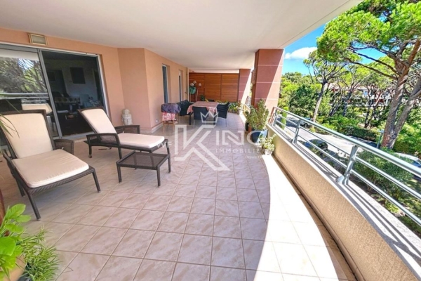 Appartement de luxe à vendre à Saint-Raphaël, 649 000 €, Photo 1