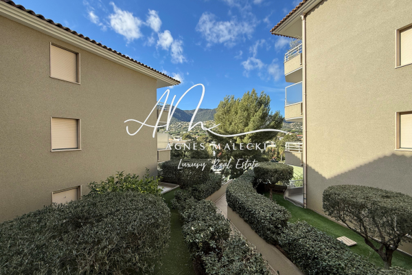 Luxury Apartment for sale in Cavalaire-sur-Mer, 519 000 €, Photo 1
