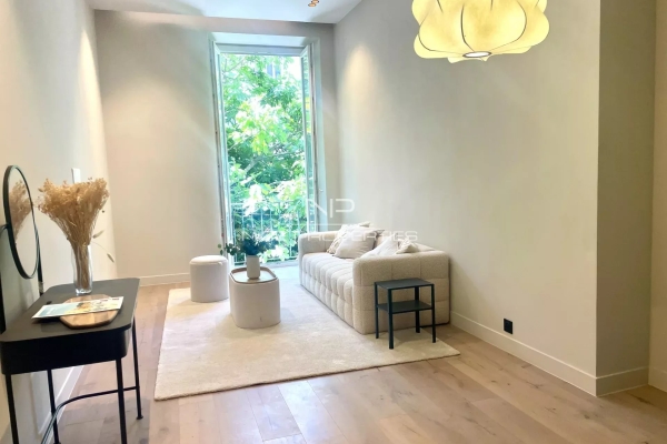Appartement de luxe à vendre à Nice, 429 000 €, Photo 1