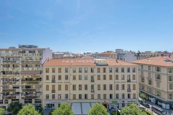 Luxury Apartment for sale in Nice, 895 000 €, Photo 1