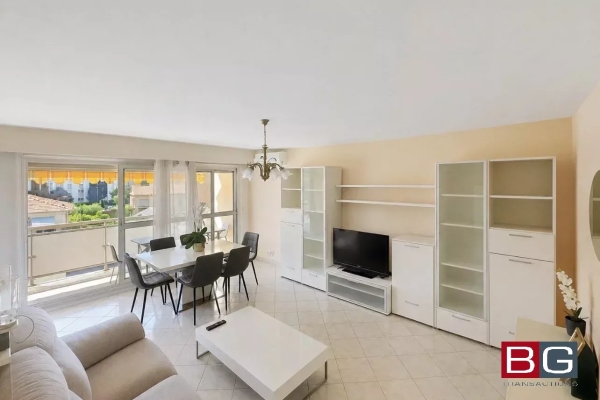 Appartement de luxe à vendre à Juan-les-Pins, 399 000 €, Photo 1