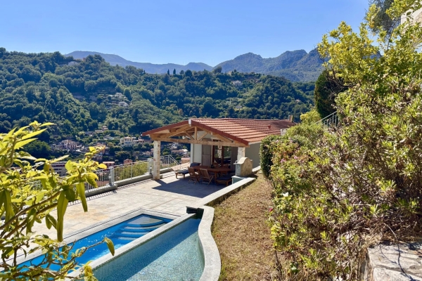 Maison de luxe à vendre à Menton, 998 000 €, Photo 1