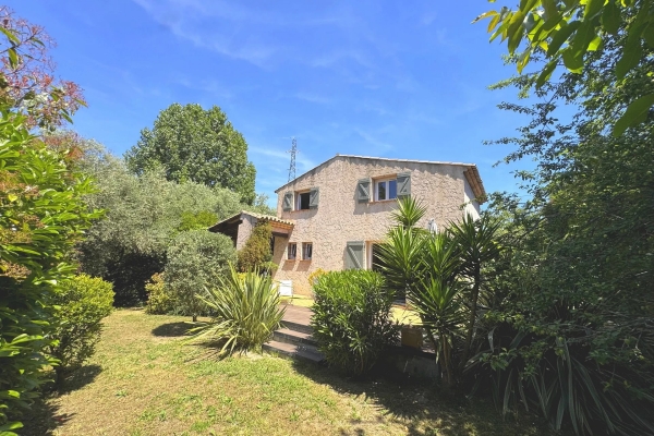 Maison de luxe à vendre à Vence, 798 000 €, Photo 1