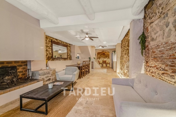 Appartement de luxe à vendre à Grimaud, 495 000 €, Photo 1
