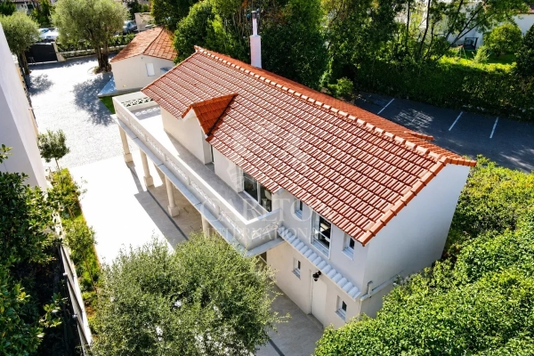 Luxury House for sale in Cannes, 2 490 000 €, Photo 1