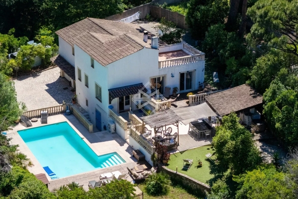 Maison de luxe à vendre à Sainte-Maxime, 950 000 €, Photo 1