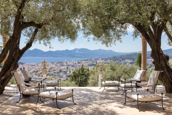 Maison de luxe à vendre à Cannes, 28 500 000 €, Photo 2