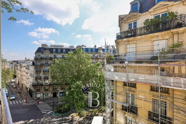 Luxury Apartment for sale in Paris 6ème, 825 000 €, Photo 2