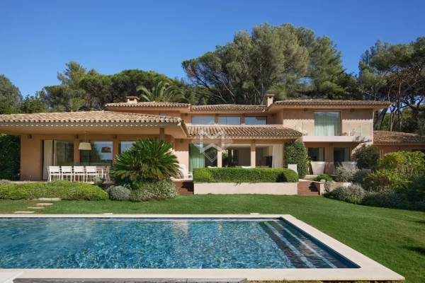 Luxury House for sale in Saint-Tropez, 27 000 000 €, Photo 3
