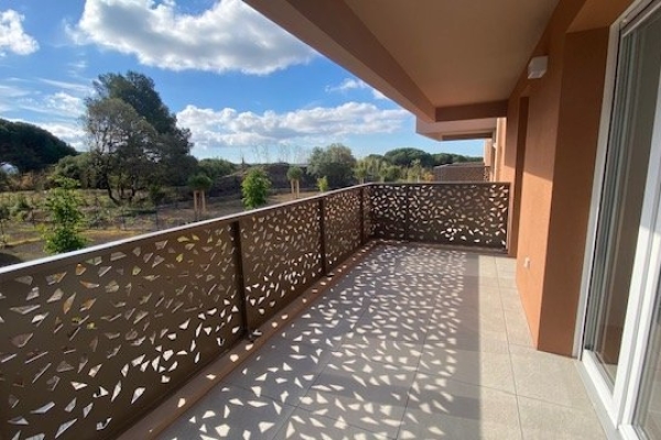 Appartement de luxe à vendre à Fréjus, 243 200 €, Photo 1