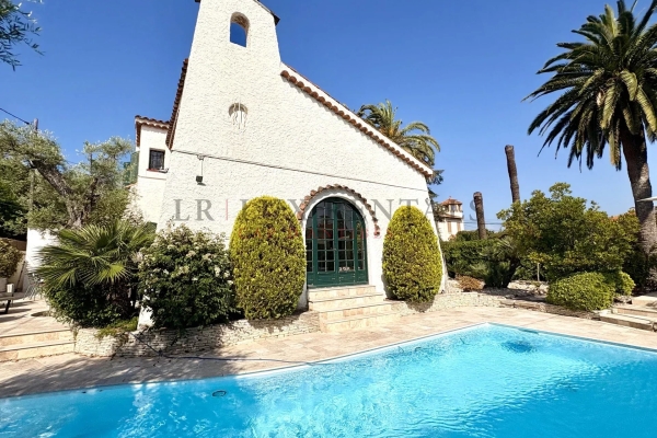 Luxury House for rental in Antibes, 25 000 €, Photo 1