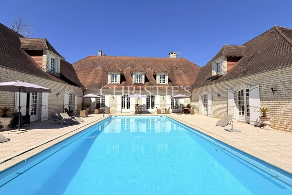 Maison de luxe à vendre à Thiviers, 1 160 000 €, Photo 1