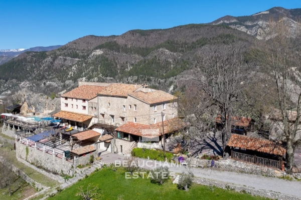 Luxury House for sale in Digne-les-Bains, 3 995 000 €, Photo 1