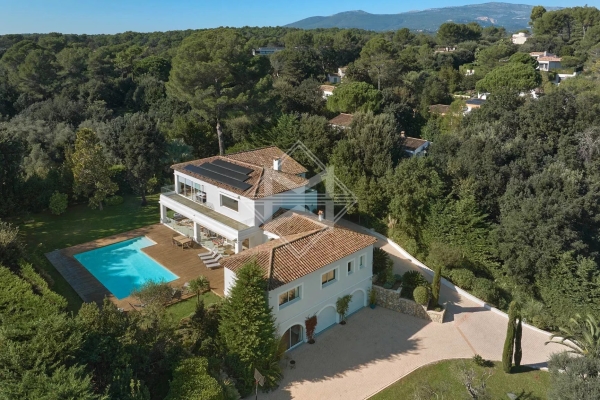 Maison de luxe à vendre à Valbonne, 3 250 000 €, Photo 1
