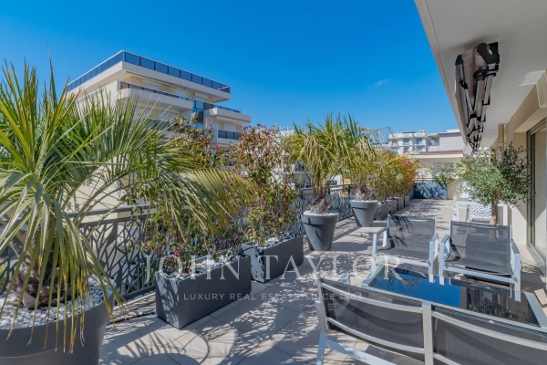 Appartement de luxe à vendre à Cannes, 2 650 000 €, Photo 2