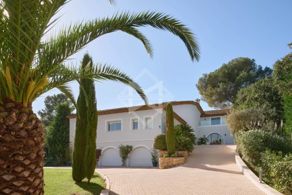 Maison de luxe à vendre à Valbonne, 2 990 000 €, Photo 3