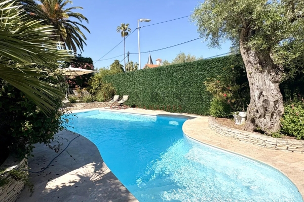 Luxury House for rental in Antibes, 6 000 €, Photo 4