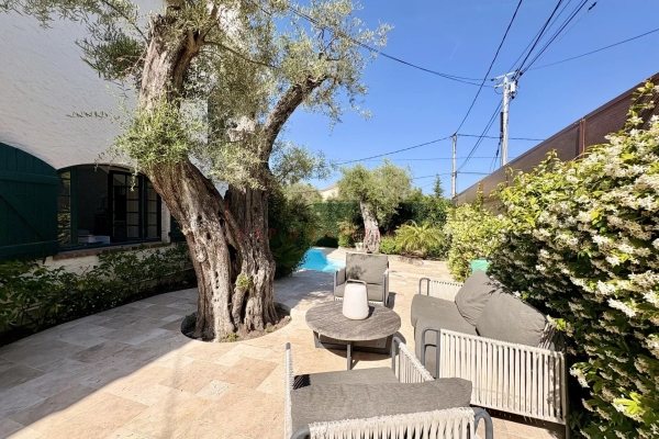 Luxury House for rental in Antibes, 6 000 €, Photo 5