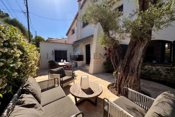 Luxury House for rental in Antibes, 6 000 €, Photo 7