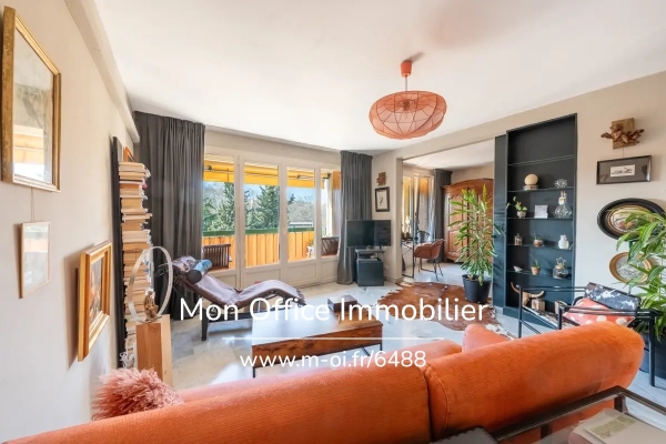 Luxury Apartment for sale in Aix-en-Provence, 450 000 €, Photo 1