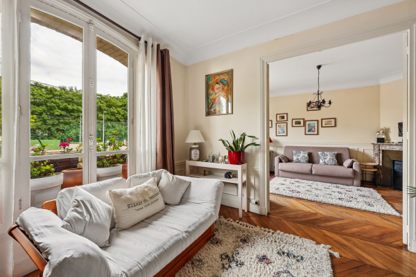 Luxury Apartment for sale in Paris 15ème, 685 000 €, Photo 1