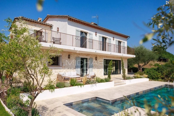 Luxury House for sale in La Colle-sur-Loup, 2 390 000 €