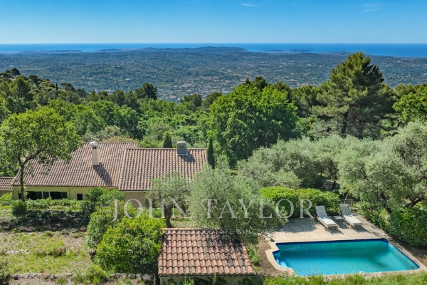 Luxury House for sale in Grasse, 1 299 000 €, Photo 1