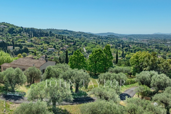 Maison de luxe à vendre à Grasse, 2 079 000 €, Photo 2