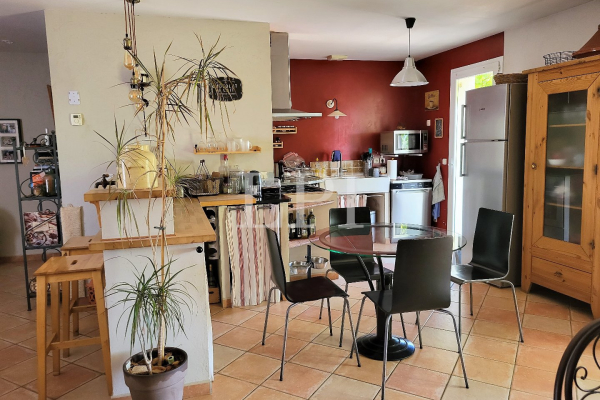 Maison de luxe à vendre à Saint Saturnin les Apt, 399 000 €, Photo 4