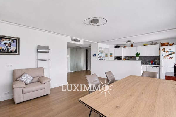 Luxury Apartment for sale in Le Cannet, 630 000 €, Photo 4