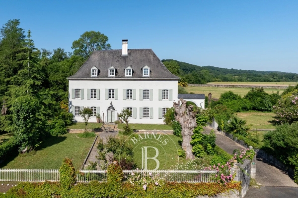 Maison de luxe à vendre à Sauveterre-de-Béarn, 892 500 €, Photo 1