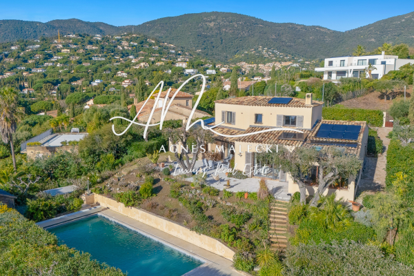 Maison de luxe à vendre à Cavalaire-sur-Mer, 2 050 000 €, Photo 1